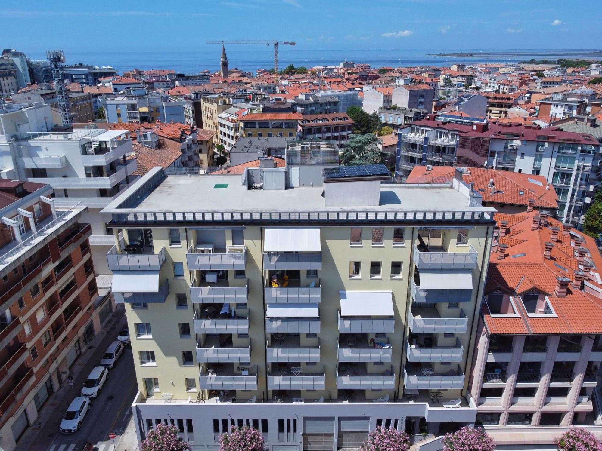 Residence Hotel Hungaria Grado Exteriör bild