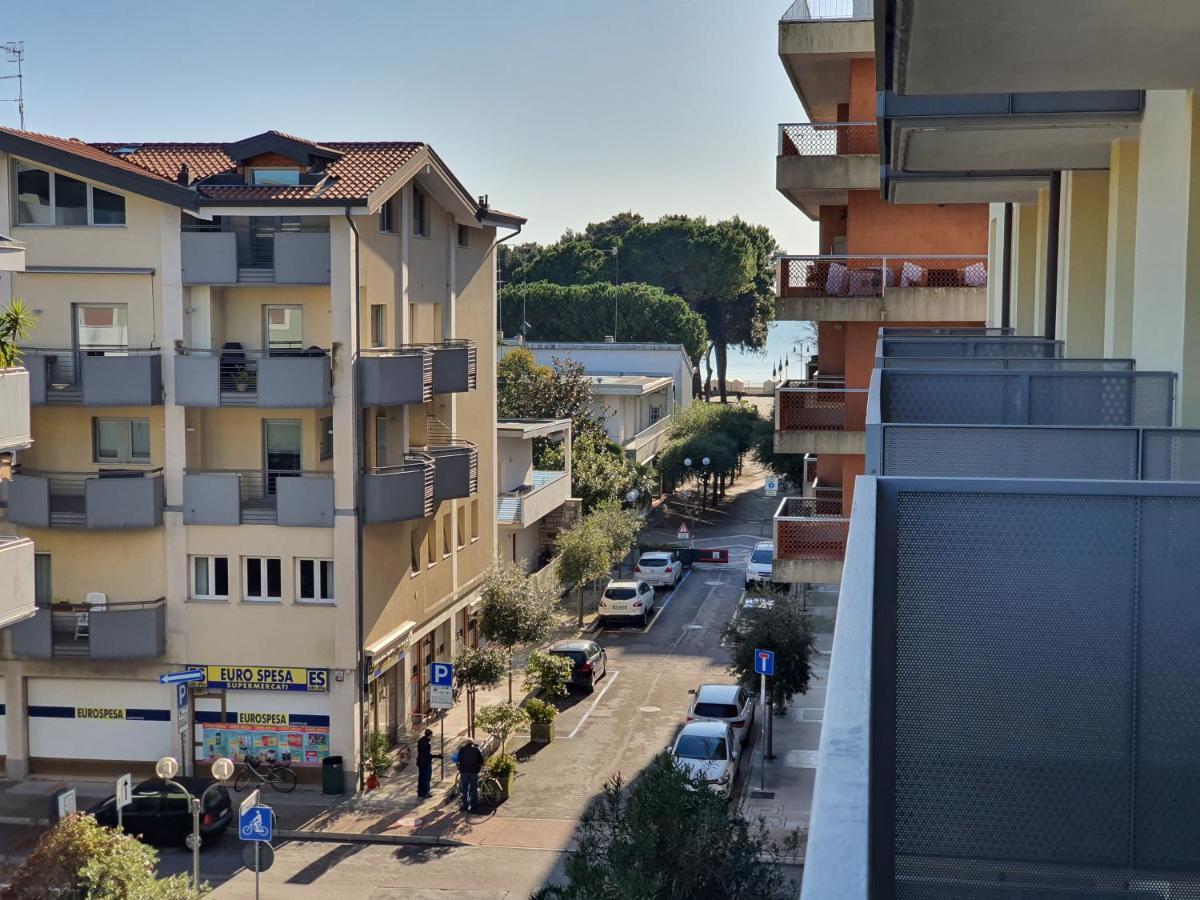 Residence Hotel Hungaria Grado Exteriör bild